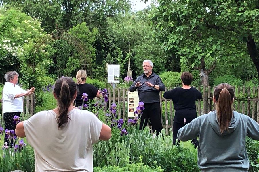 Bild zu "Eine Welt - ein Atem"